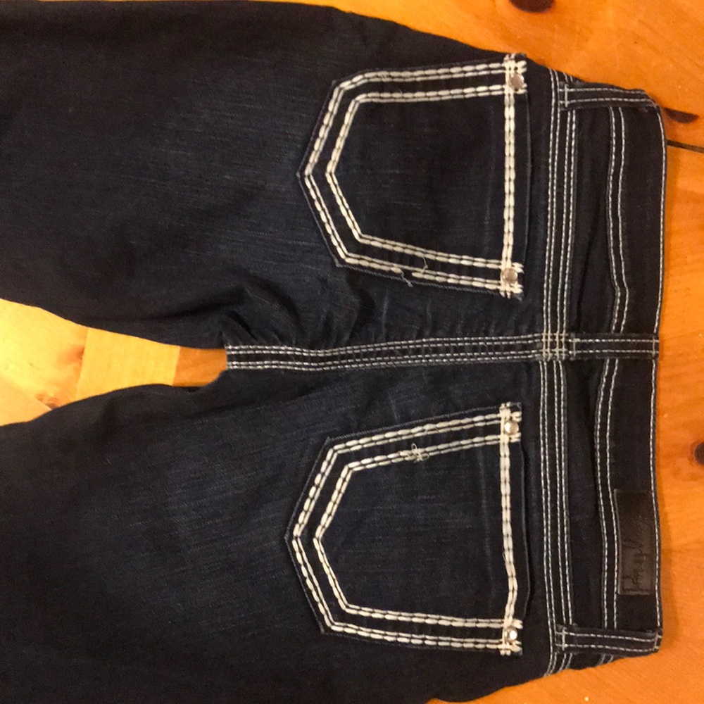 Dark wash vela jegging from Buckle.